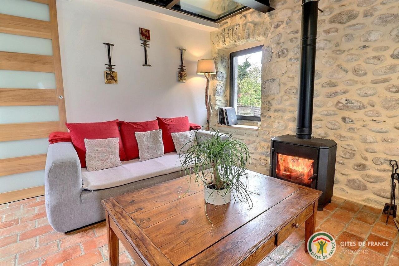 Villa L'envol des papillons à Grospierres Extérieur photo