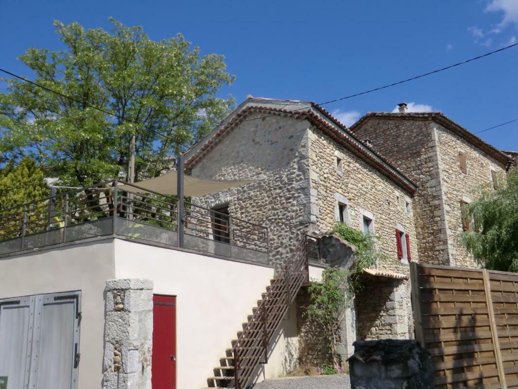 Villa L'envol des papillons à Grospierres Extérieur photo